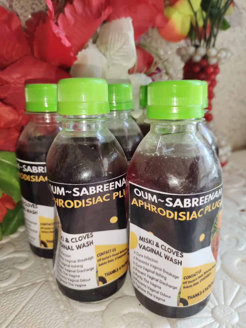 Misk & Cloves Vaginal Wash